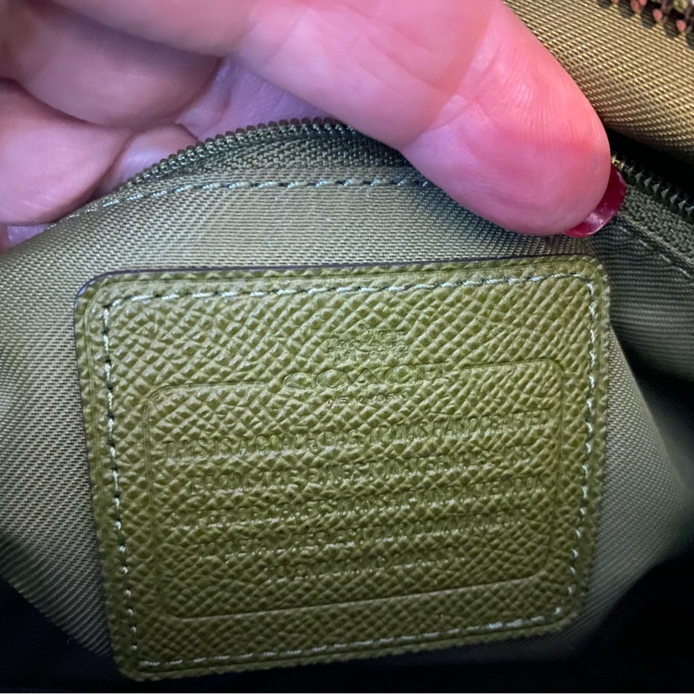 Coach purse - Picture 2 of 4